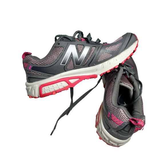 Women’s New Balance 412‎ Running Athletic Training Shoes Sz 9.5 Gray Pink - Picture 1 of 7